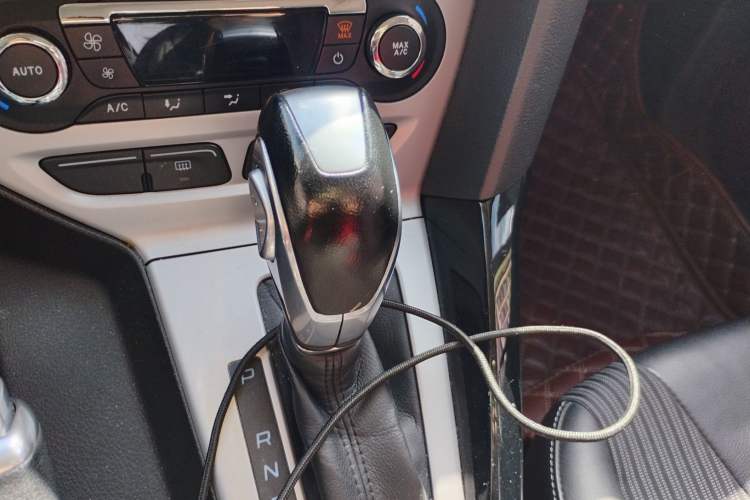 Used Ford Focus 2012 Hatchback 2.0L Automatic Luxury Sport Model