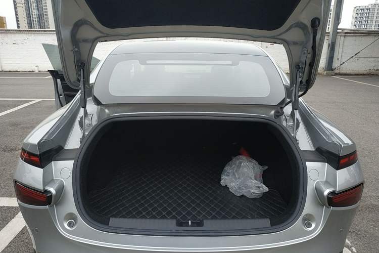 Used XPeng P7 2023 586E
