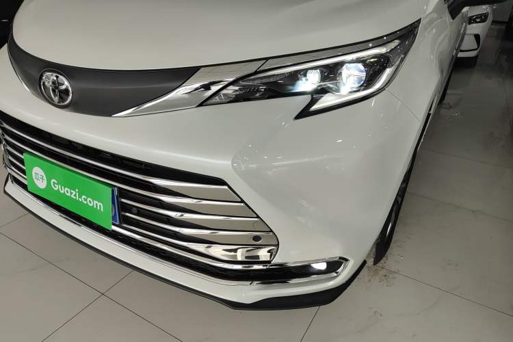 Used Toyota Sienna 2024 2.5L Hybrid Comfort Edition