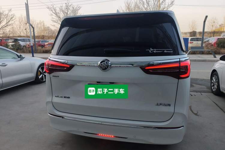 Used Buick GL8 2023 ES Lu Zun Deluxe and Yue Edition

