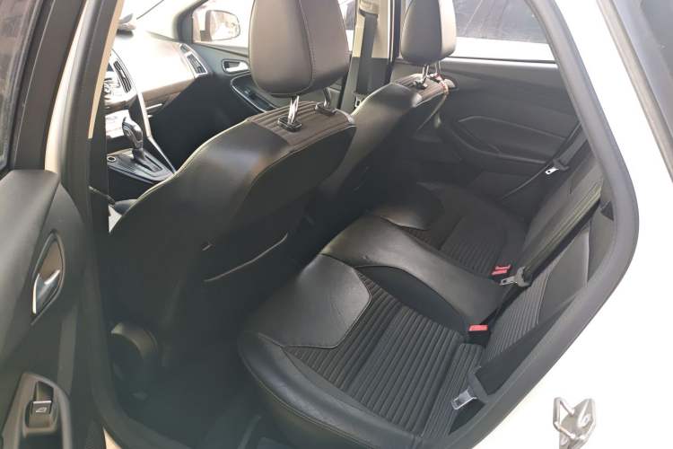 Used Ford Focus 2015 Sedan 1.6L Automatic Trend Model
