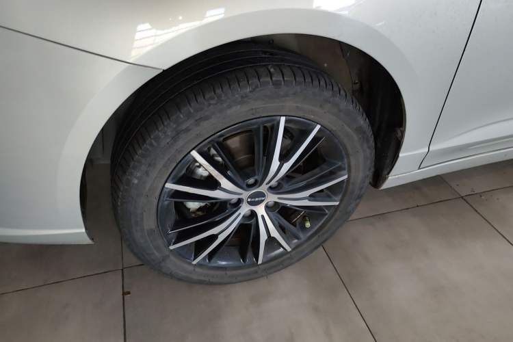 Used Roewe Ei5 2021 500 Admiration Edition
