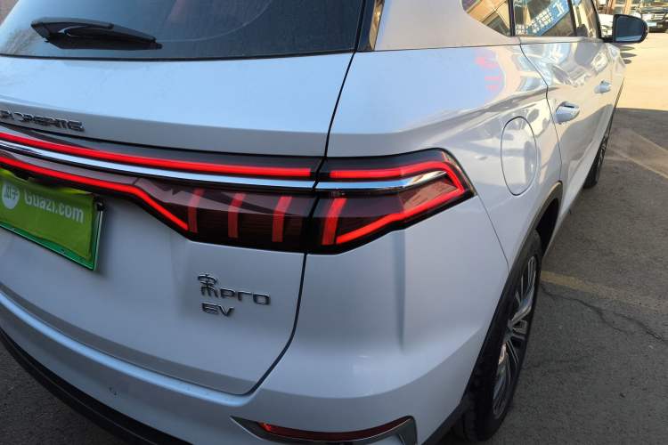 Used BYD Song Pro New Energy 2019 EV High-Power Long-Range Flagship Model
