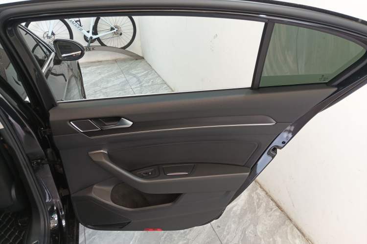 Used Volkswagen Magotan 2020 330TSI DSG Leading Model
