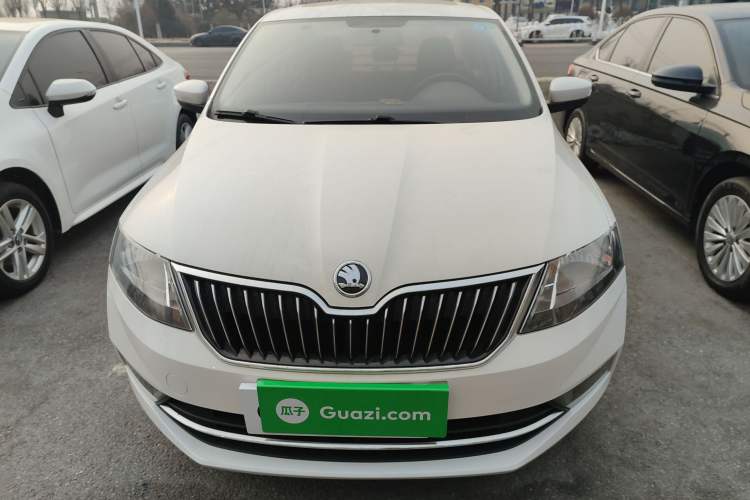 Used Skoda Rapid 2018 1.6L Automatic Comfort Edition
