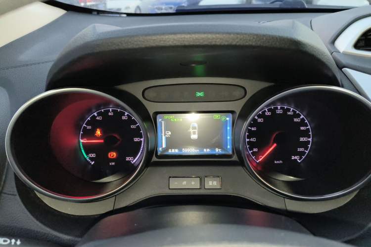 Used BYD Yuan New Energy 2018 EV360 Smart Connect Cool Edition
