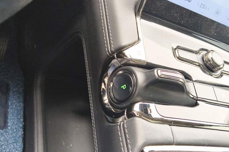 Used Nio ES8 2020 580 km Signature Edition 7-Seater Version
