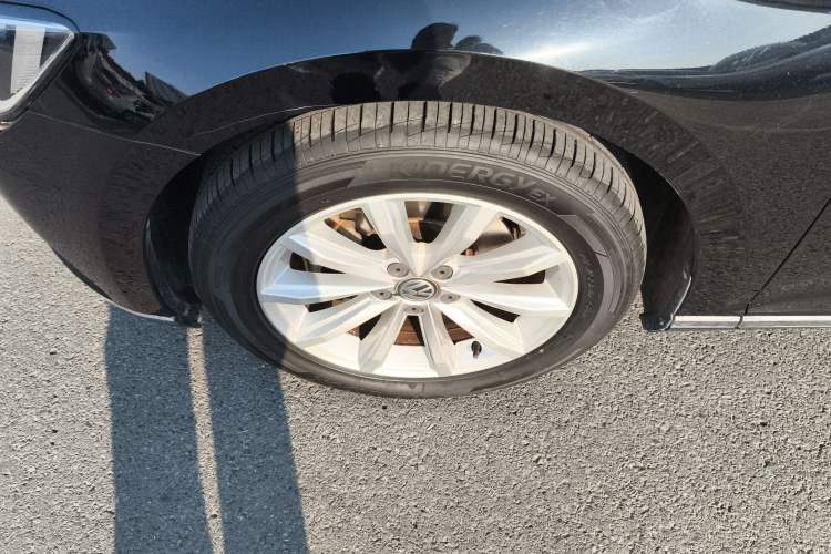 Used Volkswagen Magotan 2017 330TSI DSG Leading Model
