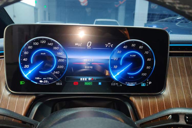 Used Mercedes-Benz EQE 2022 350 Pioneer Edition
