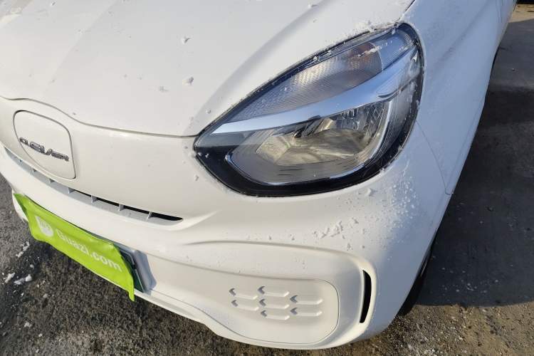 Used Roewe Clever 2021 302 km New Four-Seater Super-Efficient Version