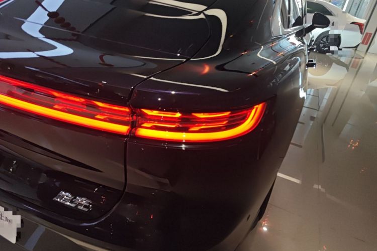 Used VOYAH PASSION 2024 PHEV Four-Wheel Drive Ultra-Long Range Flagship Model
