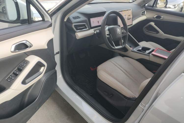 Used BYD Yuan UP 2025 Intelligent Driving Version 401 km Leading Edition