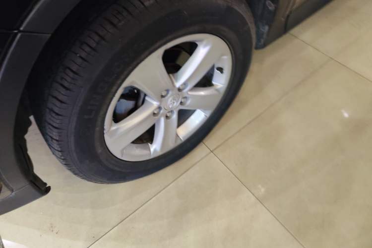 Used Toyota RAV4 2013 2.0L CVT Two-Wheel Drive Urban Edition