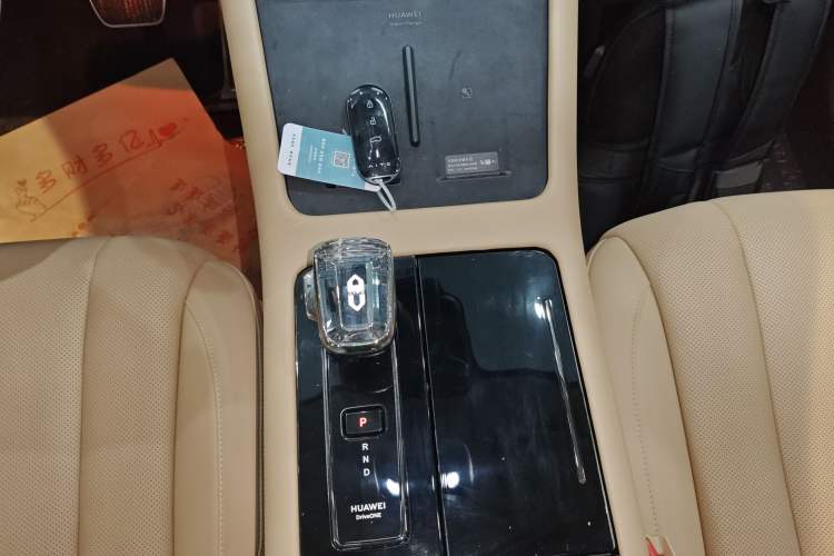 Used Hima AITO M7 2024 1.5T Rear-Drive Plus Version 5 Seats
