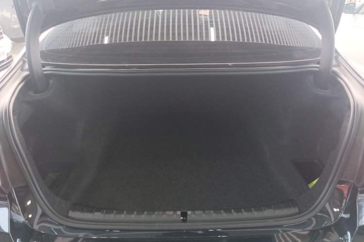 Used BMW 5 Series 2022 Second Facelift 525Li M Sport Package