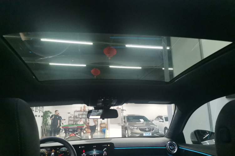 Used Mercedes-Benz A-Class 2022 Second Facelift A 200 L Sport Sedan Fashion Version
