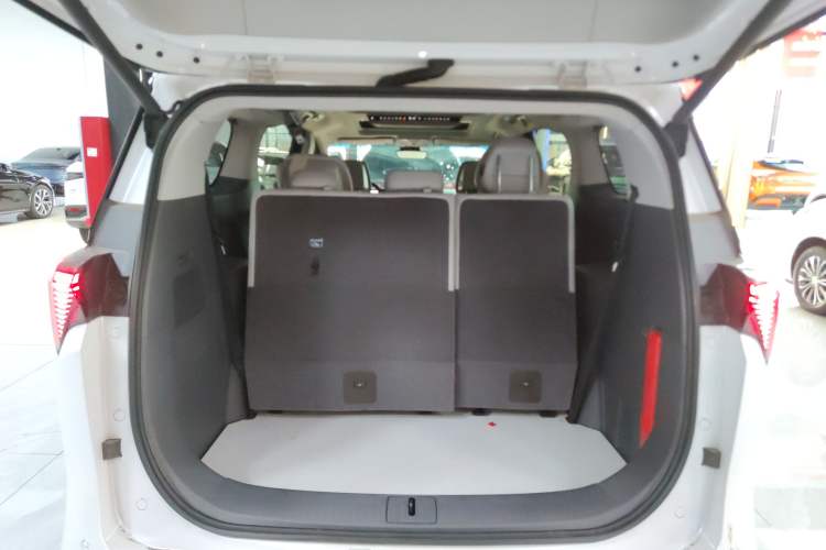 Used Buick GL8 2025 Lu Zun Deluxe Edition
