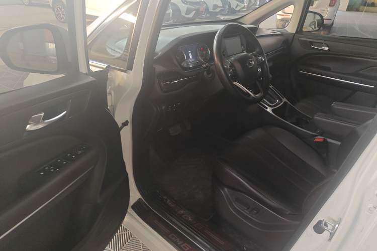 Used GAC Trumpchi M6 2019 270T DCT Luxury Edition (7-seater) China VI
