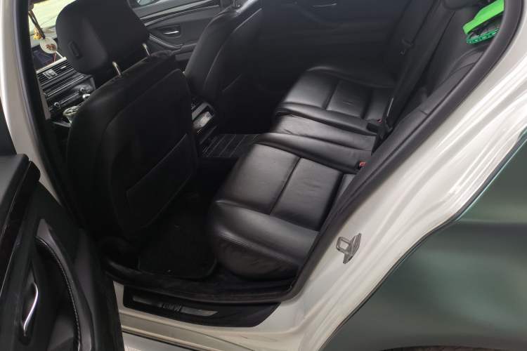 Used BMW 5 Series 2014 525Li Leading Model
