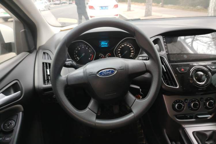 Used Ford Focus 2012 Hatchback 1.6L Manual Comfort Model