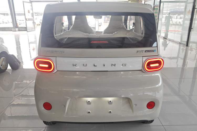 Used Wuling Hongguang MINIEV 2024 3rd Generation 215km Youth Edition
