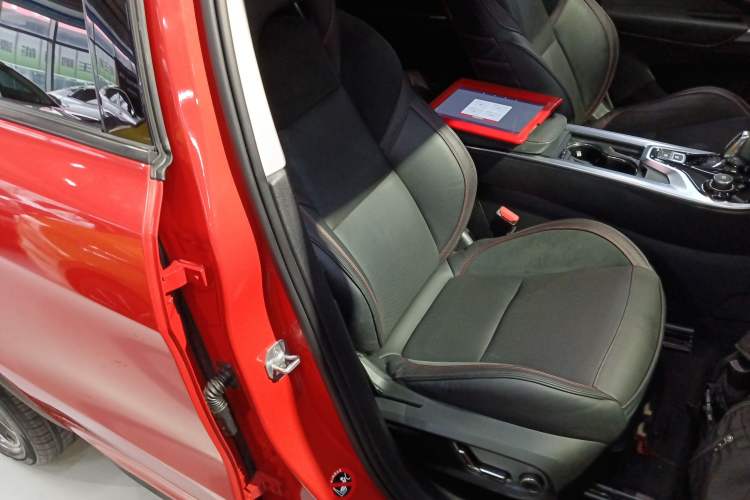 Used Lynk & Co 01 2017 2.0T Four-Wheel Drive Pro Edition
