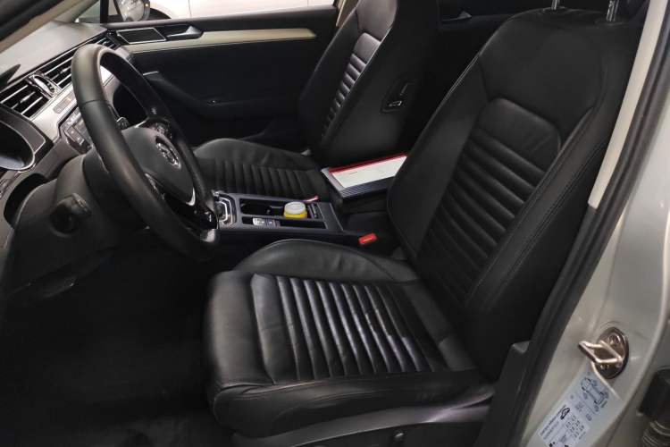 Used Volkswagen Magotan 2019 280TSI DSG Leading Model China V Standard
