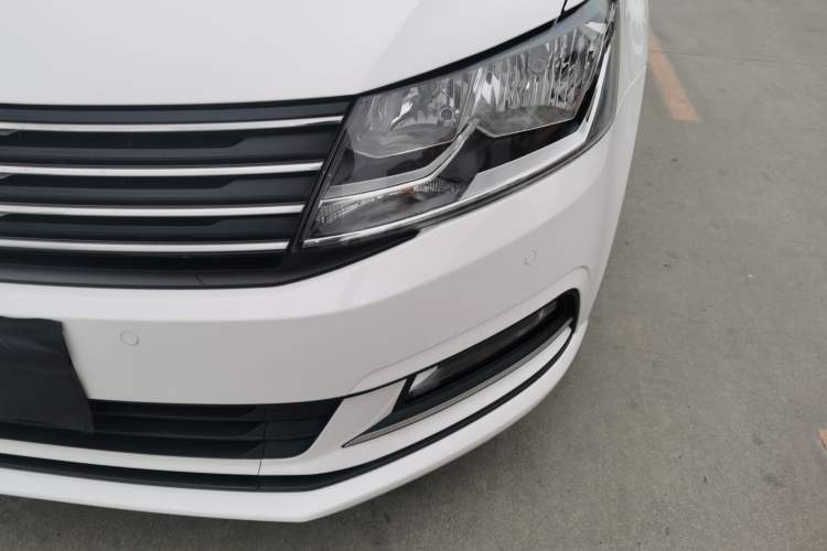 Used Volkswagen Gran Lavida 2017 230TSI DSG Comfort Edition
