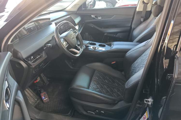 Used Changan UNI-K 2021 2.0T All-Wheel Drive Prestige Version
