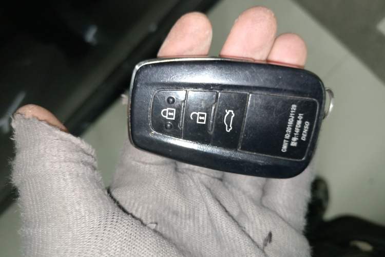 Used Toyota Camry 2018 2.5G Luxury Edition
