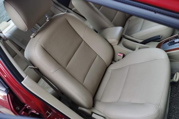 Used Buick Excelle 2013 1.5L Automatic Luxury Model