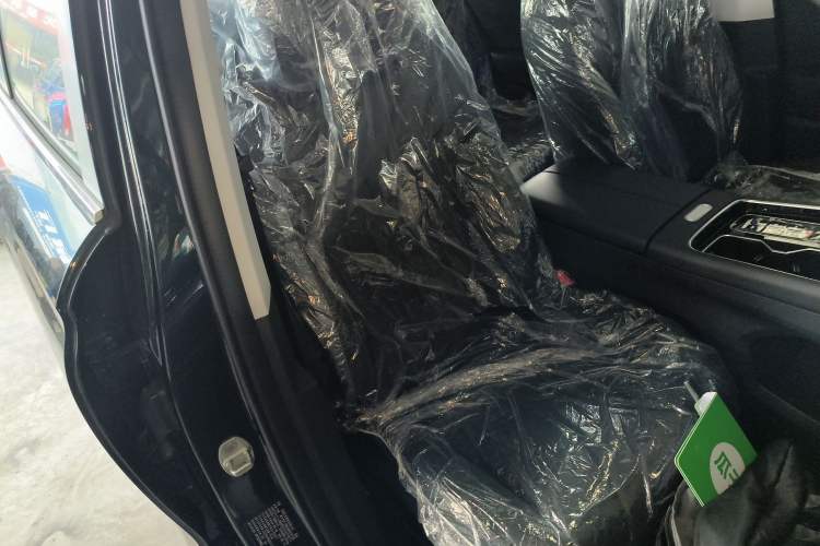 Used Chery Fengyun T9 2025 120 Long-Range Luxury Version 7 Seats Lithium Iron Phosphate