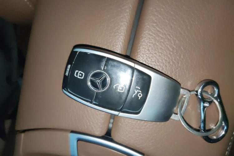 Used Mercedes-Benz E-Class 2023 Facelift E 260 L