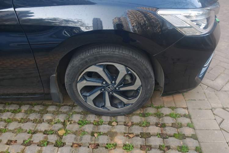 Used Honda Accord 2016 2.4L Comfort Edition
