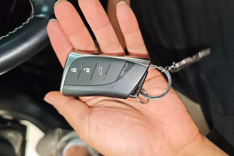 Used Lexus ES 2018 200 Excellence Edition China V Standard
