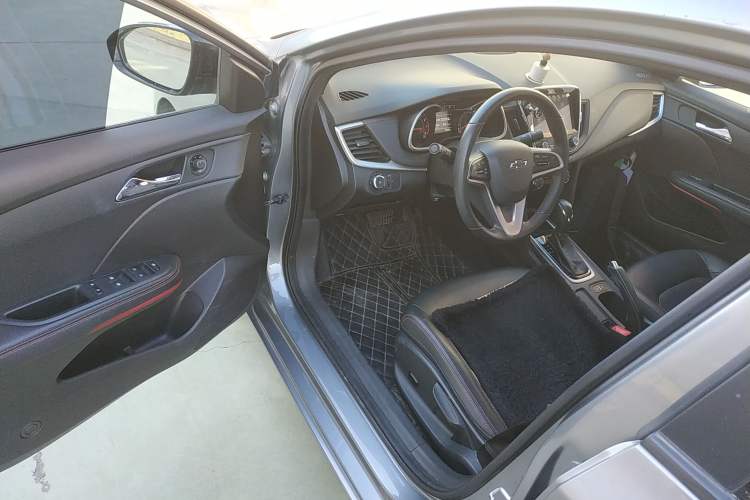 Used Chevrolet Monza 2019 RS 330T Automatic Sporty Edition China VI Standard
