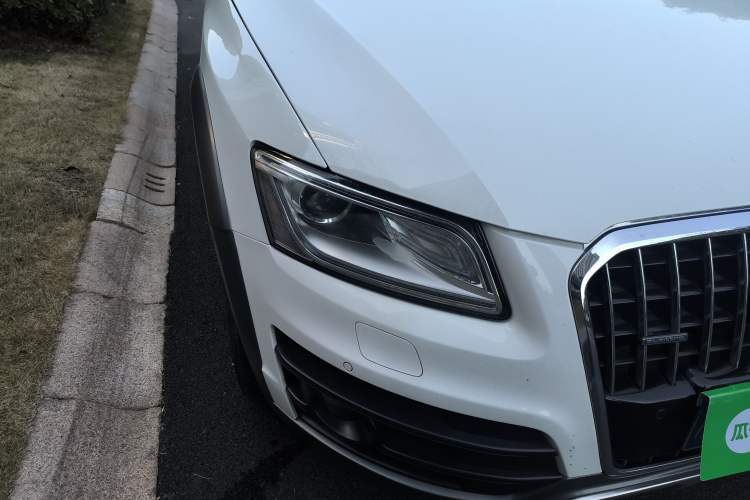 Used Audi Q5 2017 Plus 40 TFSI Technology Model