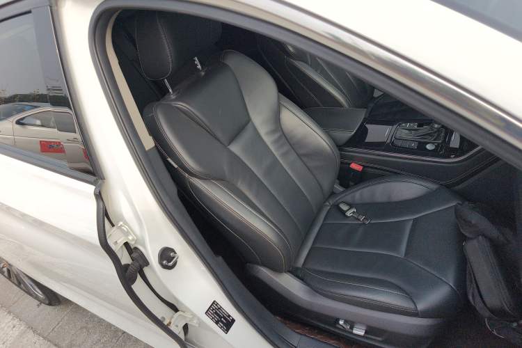 Used Hongqi H5 2019 30TD Smart Connect Dynamic Edition
