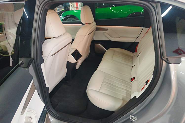 Used ONVO L60 2024 60 kWh Rear-Drive Version