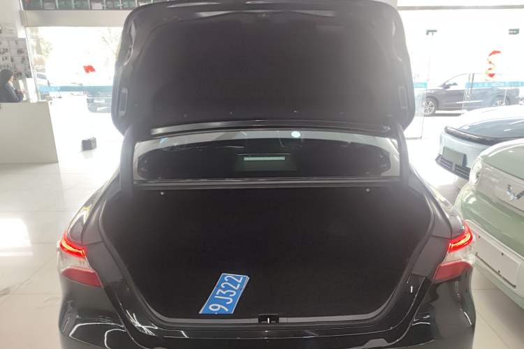 Used Toyota Camry 2023 2.0GVP Premier Edition