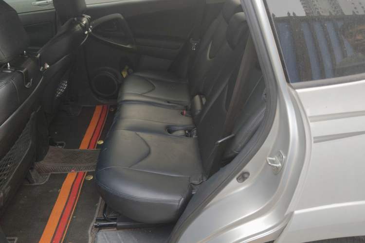 Used Toyota RAV4 2013 Special Edition 2.0L Automatic Classic
