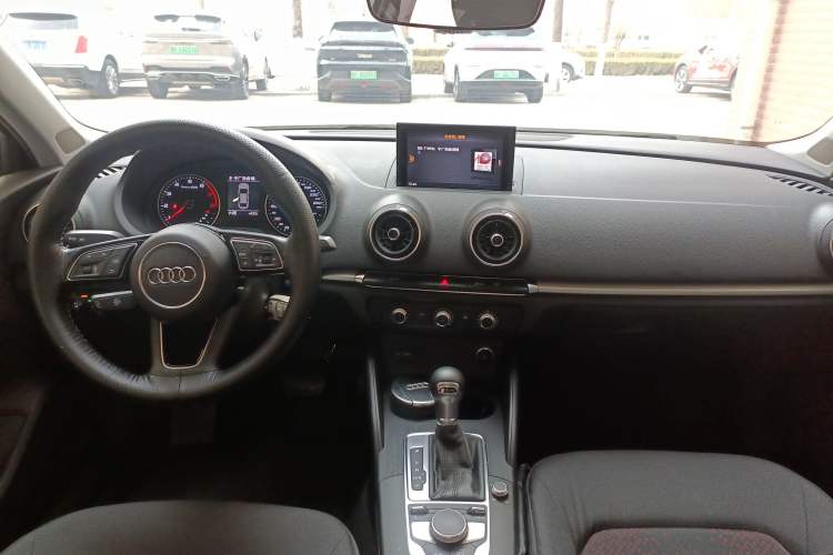 Used Audi A3 2020 Restyled Limousine 35 TFSI Ambition Version China VI