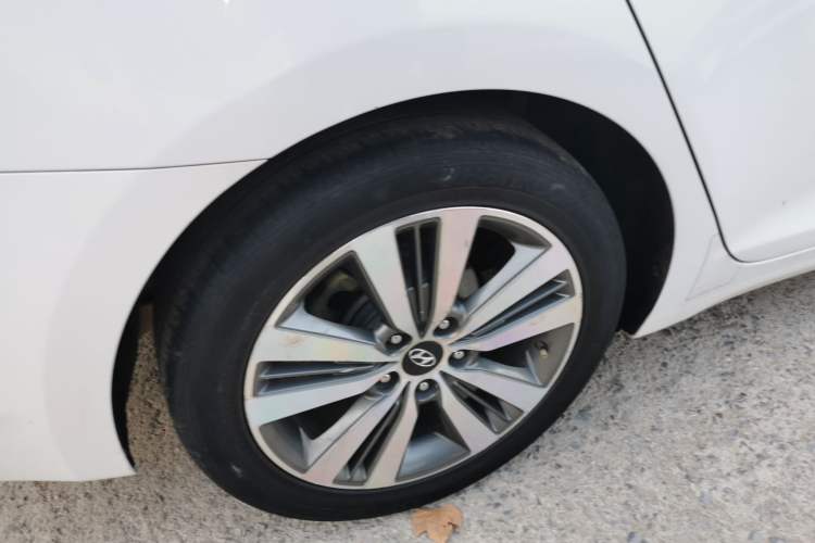 Used Hyundai Mistra 2016 1.8L Automatic Smart GLS
