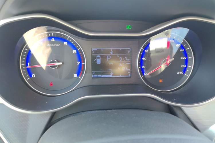 Used Geely Auto Vision 2019 Upgraded Model 1.5L CVT Luxury Version China VI Standard
