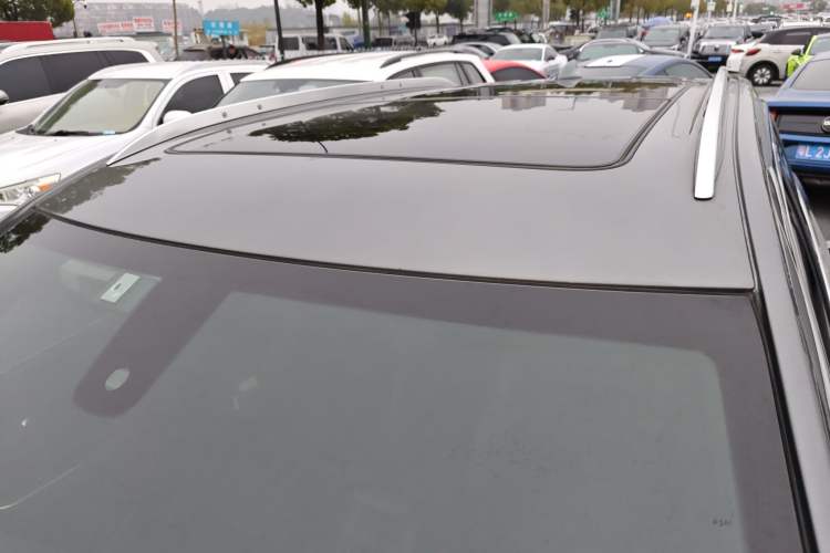 Used Cadillac XT4 2018 28T Two-Wheel Drive Tech Version
