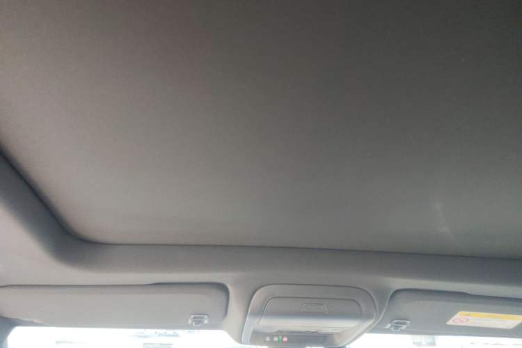 Used Cadillac XT4 2021 28T Two-Wheel Drive Leading Version
