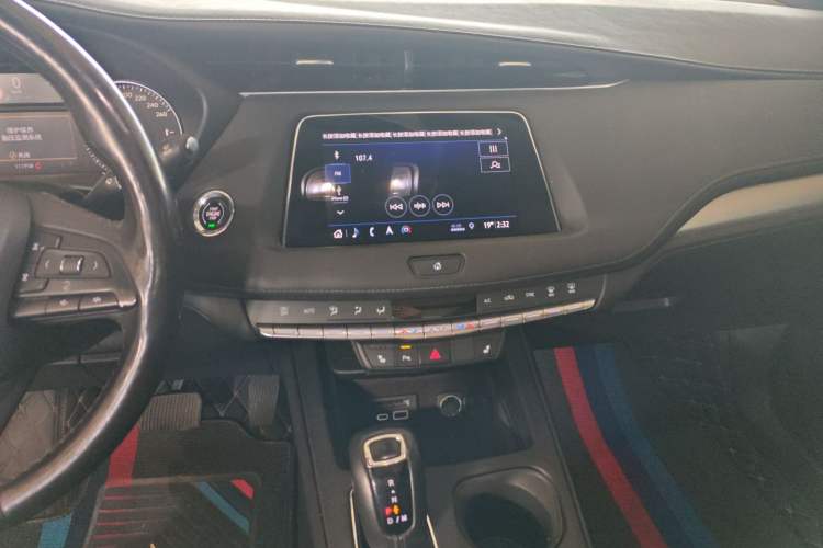 Used Cadillac XT4 2018 28T Two-Wheel Drive Leading Version
