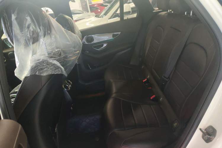 Used Mercedes-Benz GLC 2019 Facelift GLC 260 L 4MATIC Luxury Model
