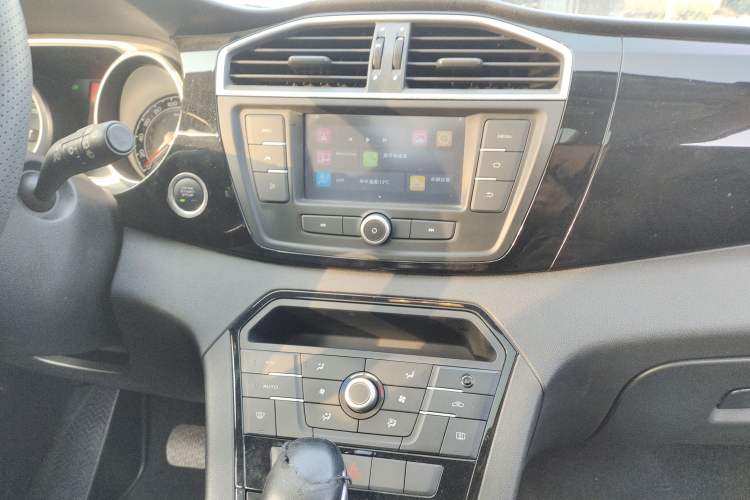 Used MG GS 2015 2.0TGI TST Luxury Edition
