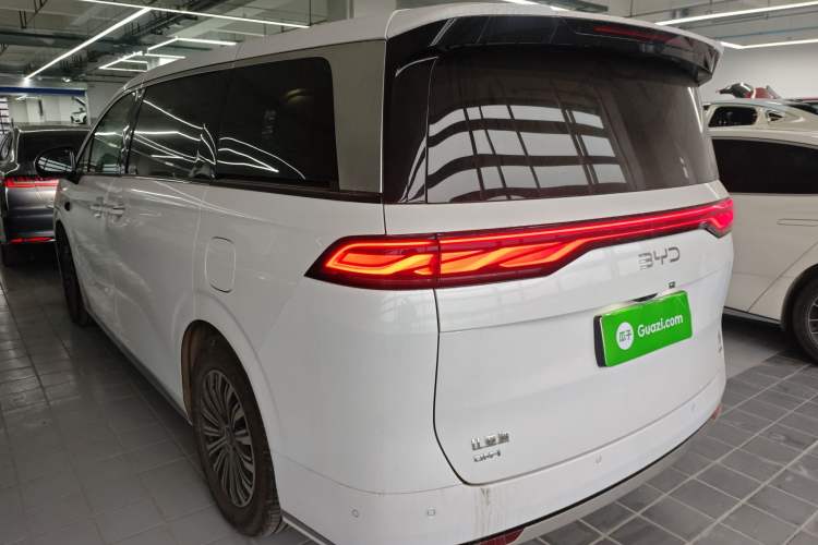 Used BYD Xia 2025 DM-i 1.5T 180km Beyond Edition
